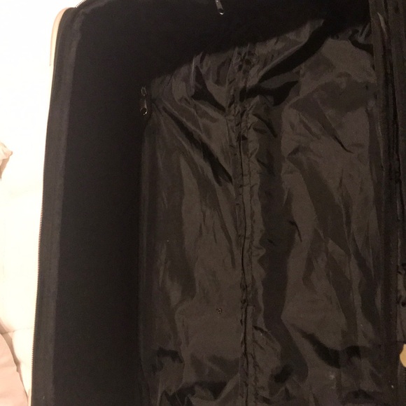 Victoria Secret luggage - Picture 4 of 4